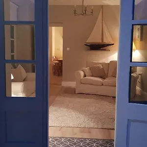 https://the-coach-house-douglas.corkhotel.net